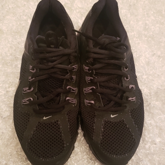 Women's Nike Air Max Plus Running Sneakers - Picture 1 of 10